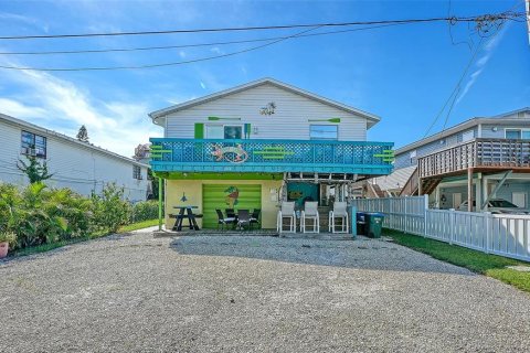 Immobilier commercial à vendre à Bradenton Beach, Floride: 4 chambres, 178.37 m2 № 2429078 - photo 2