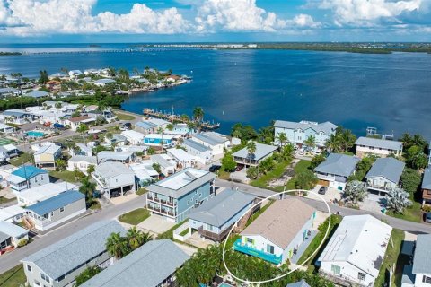 Immobilier commercial à vendre à Bradenton Beach, Floride: 4 chambres, 178.37 m2 № 2429078 - photo 15