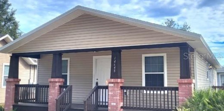 Villa ou maison à Dade City, Floride 4 chambres, 115.38 m2 № 2425645