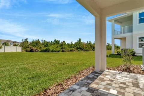Townhouse in Wesley Chapel, Florida 3 bedrooms, 172.52 sq.m. № 1732688 - photo 13