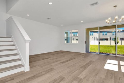 Townhouse in Wesley Chapel, Florida 3 bedrooms, 172.52 sq.m. № 1732688 - photo 2