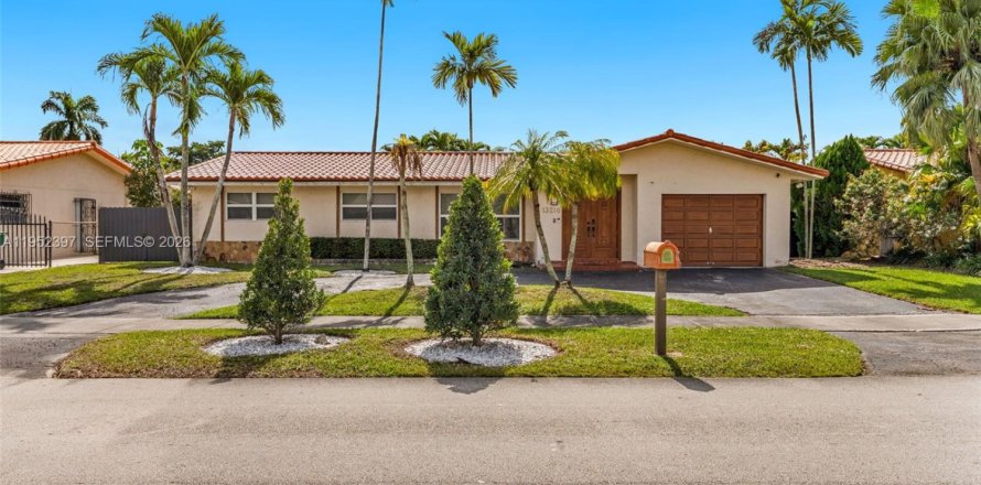 Villa ou maison à Miami, Floride 4 chambres, 186.55 m2 № 2008690