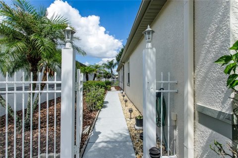 Villa ou maison à vendre à Land O' Lakes, Floride: 3 chambres, 154.59 m2 № 2226354 - photo 3