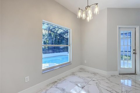 House in Orlando, Florida 4 bedrooms, 224.64 sq.m. № 2418976 - photo 21