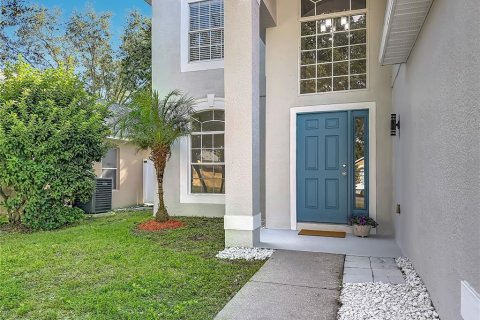 House in Orlando, Florida 4 bedrooms, 224.64 sq.m. № 2418976 - photo 2