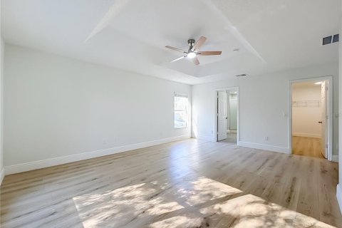 House in Orlando, Florida 4 bedrooms, 224.64 sq.m. № 2418976 - photo 26