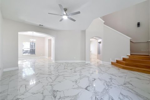 House in Orlando, Florida 4 bedrooms, 224.64 sq.m. № 2418976 - photo 6