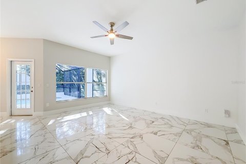 House in Orlando, Florida 4 bedrooms, 224.64 sq.m. № 2418976 - photo 23