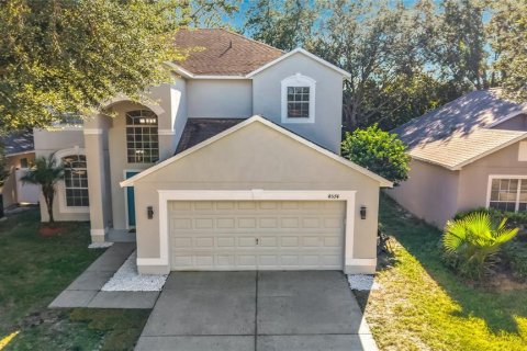 House in Orlando, Florida 4 bedrooms, 224.64 sq.m. № 2418976 - photo 3