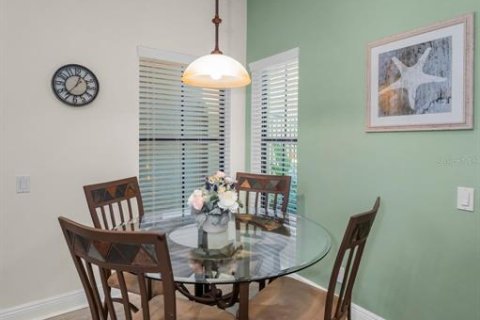 Townhouse in Largo, Florida 3 bedrooms, 205.78 sq.m. № 1537361 - photo 27