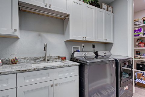 Condo in Punta Gorda, Florida, 3 bedrooms  № 1777939 - photo 11