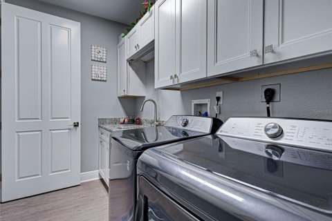 Condo in Punta Gorda, Florida, 3 bedrooms  № 1777939 - photo 12
