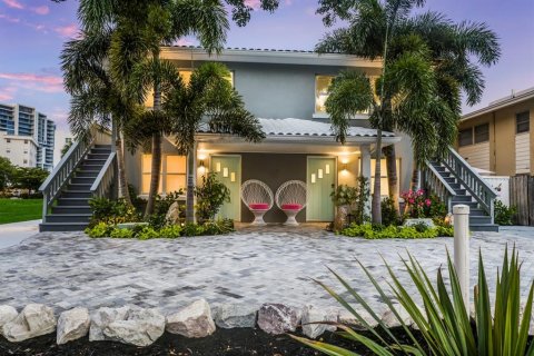 Condominio en alquiler en Sarasota, Florida, 1 dormitorio, 72.93 m2 № 1761201 - foto 3