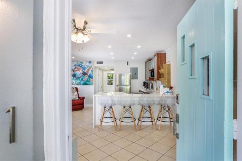 Condominio en alquiler en Sarasota, Florida, 1 dormitorio, 72.93 m2 № 1761201 - foto 8