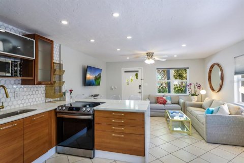 Condominio en alquiler en Sarasota, Florida, 1 dormitorio, 72.93 m2 № 1761201 - foto 21