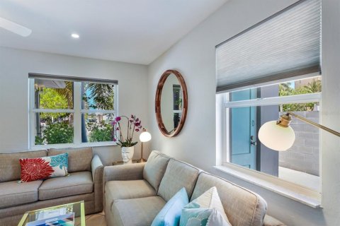 Condominio en alquiler en Sarasota, Florida, 1 dormitorio, 72.93 m2 № 1761201 - foto 16