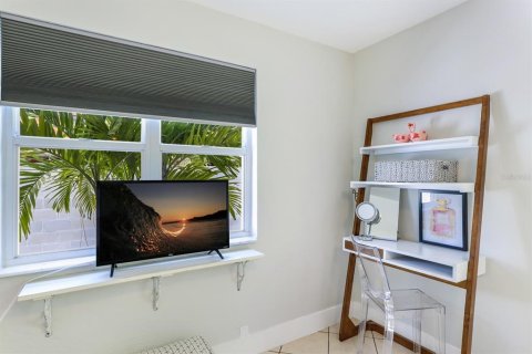 Condominio en alquiler en Sarasota, Florida, 1 dormitorio, 72.93 m2 № 1761201 - foto 25