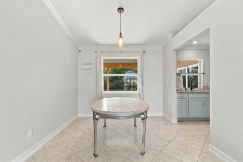 Villa ou maison à vendre à Port St. Lucie, Floride: 3 chambres, 141.77 m2 № 2401405 - photo 12