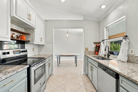 Villa ou maison à vendre à Port St. Lucie, Floride: 3 chambres, 141.77 m2 № 2401405 - photo 15