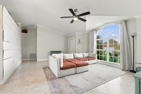 Villa ou maison à vendre à Port St. Lucie, Floride: 3 chambres, 141.77 m2 № 2401405 - photo 8