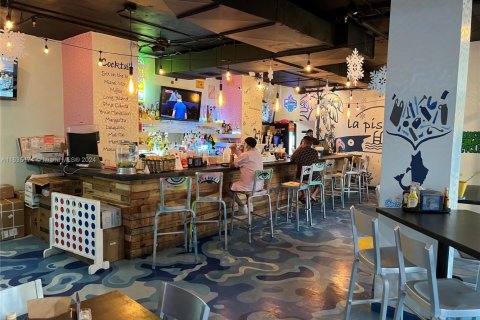 Condo in Miami Beach, Florida, 2 bedrooms  № 2061805 - photo 26