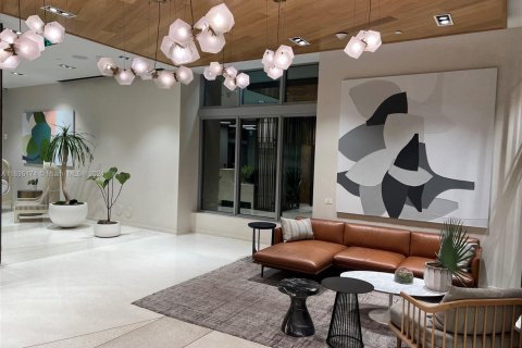 Condo in Miami Beach, Florida, 2 bedrooms  № 2061805 - photo 9