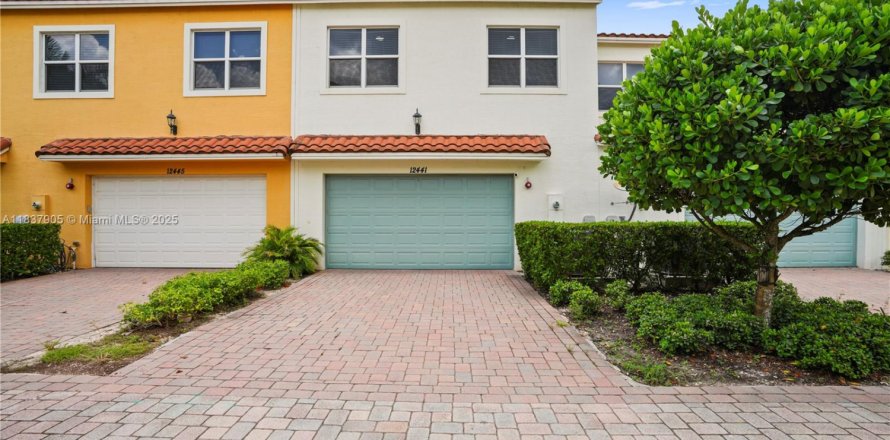 Touwnhouse à Pembroke Pines, Floride 3 chambres, 179.49 m2 № 1825715