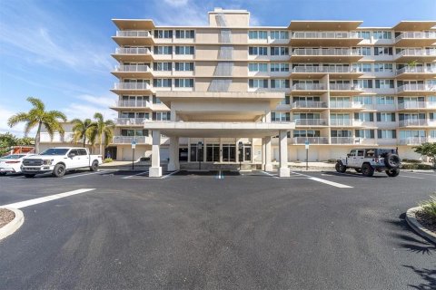 Condo in Clearwater, Florida, 2 bedrooms № 2096486 - photo 3