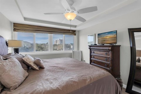 Condo in Clearwater, Florida, 2 bedrooms № 2096486 - photo 16