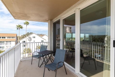 Condo in Clearwater, Florida, 2 bedrooms № 2096486 - photo 18