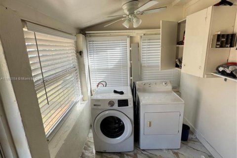 Casa en venta en Delray Beach, Florida, 5 dormitorios, 183.48 m2 № 1925160 - foto 18