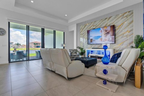 House in Boca Raton, Florida 4 bedrooms, 293.85 sq.m. № 2086377 - photo 6