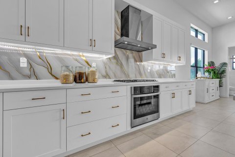 House in Boca Raton, Florida 4 bedrooms, 293.85 sq.m. № 2086377 - photo 8