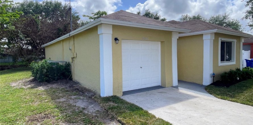 House in Fort Lauderdale, Florida 3 bedrooms, 116.69 sq.m. № 1079337