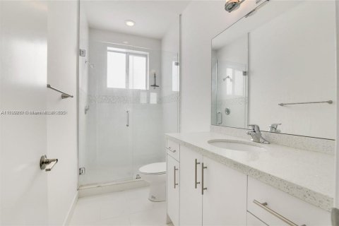 Купить кондоминиум в Майами, Флорида 3 спальни, 139.35м2, № 1776277 - фото 4