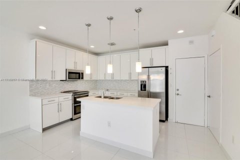 Купить кондоминиум в Майами, Флорида 3 спальни, 139.35м2, № 1776277 - фото 14