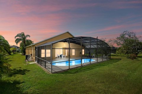 Casa en venta en Kissimmee, Florida, 4 dormitorios, 193.61 m2 № 1916797 - foto 28