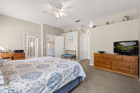 Casa en venta en Kissimmee, Florida, 4 dormitorios, 193.61 m2 № 1916797 - foto 18