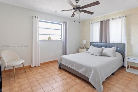 Copropriété à vendre à Miami, Floride: 2 chambres, 71.53 m2 № 1713101 - photo 20