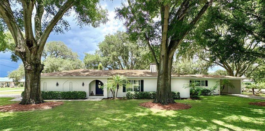 Villa ou maison à Winter Haven, Floride 4 chambres, 222.97 m2 № 2401186