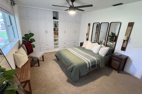 Villa ou maison à vendre à Winter Haven, Floride: 4 chambres, 222.97 m2 № 2401186 - photo 17