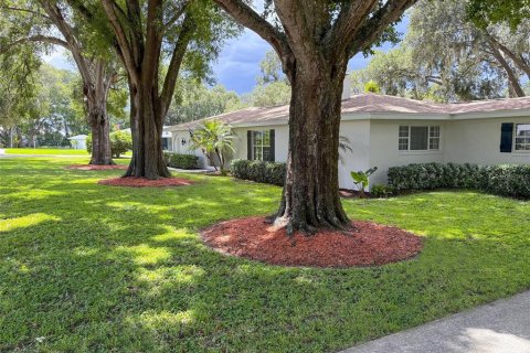 Villa ou maison à vendre à Winter Haven, Floride: 4 chambres, 222.97 m2 № 2401186 - photo 4