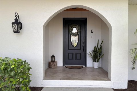 Villa ou maison à vendre à Winter Haven, Floride: 4 chambres, 222.97 m2 № 2401186 - photo 3