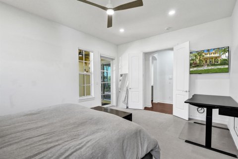 House in Jupiter, Florida 4 bedrooms, 290.41 sq.m. № 2191646 - photo 15