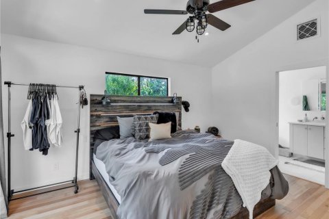 Villa ou maison à vendre à Tampa, Floride: 2 chambres, 111.48 m2 № 2093096 - photo 16