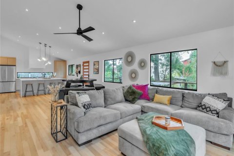 Villa ou maison à vendre à Tampa, Floride: 2 chambres, 111.48 m2 № 2093096 - photo 14