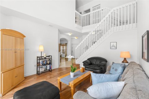 Touwnhouse à vendre à Doral, Floride: 3 chambres, 206.8 m2 № 2048558 - photo 3