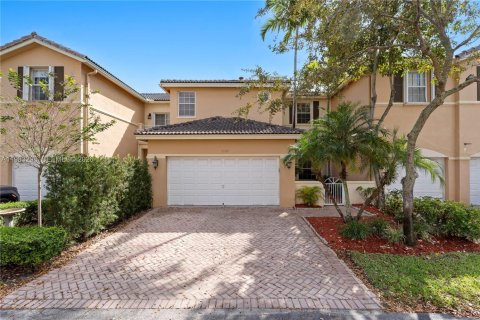 Touwnhouse à Doral, Floride 3 chambres, 206.8 m2 № 2048558