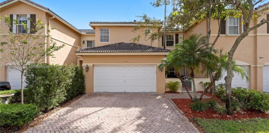 Touwnhouse à Doral, Floride 3 chambres, 206.8 m2 № 2048558