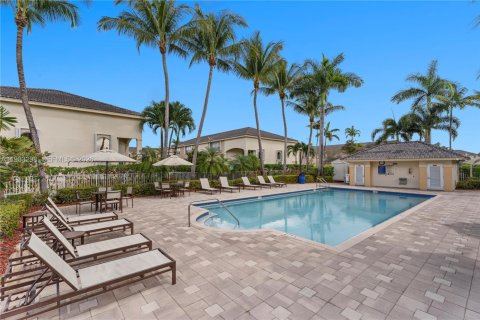 Touwnhouse à vendre à Doral, Floride: 3 chambres, 206.8 m2 № 2048558 - photo 22